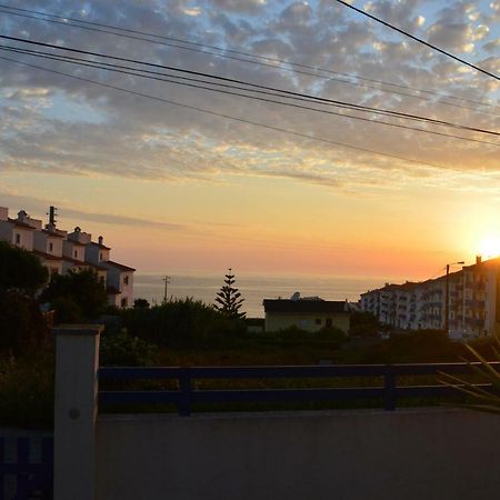 Ericeira Chill Hill Hostel & Private Rooms - Sea Food Ngoại thất bức ảnh